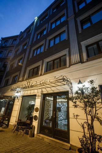 P Galata Hotel - Special Category - Tap to explore photos