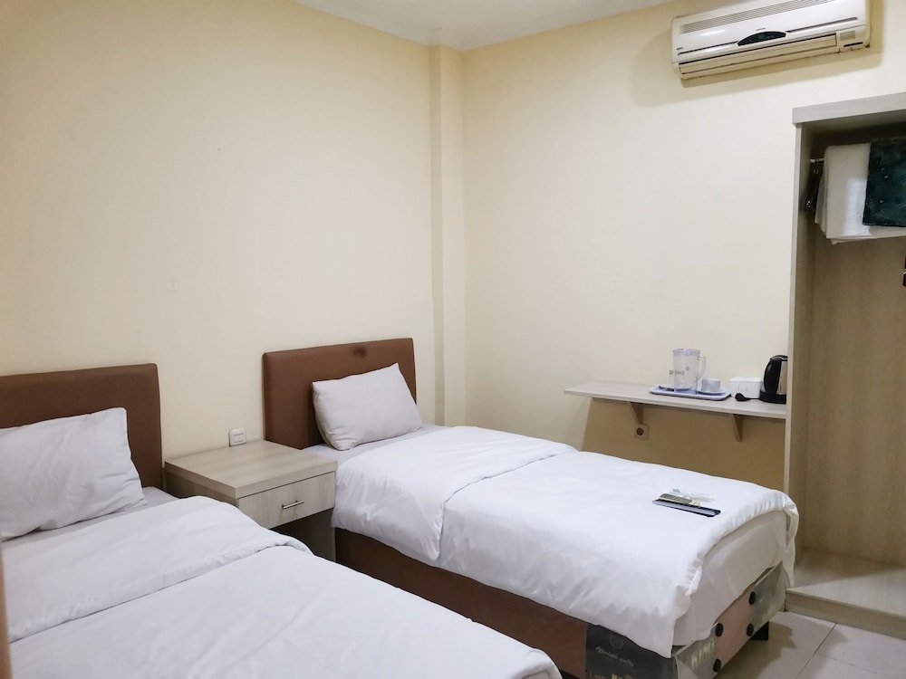 Hotel Nusantara Indah Syariah Room Type - Superior Room