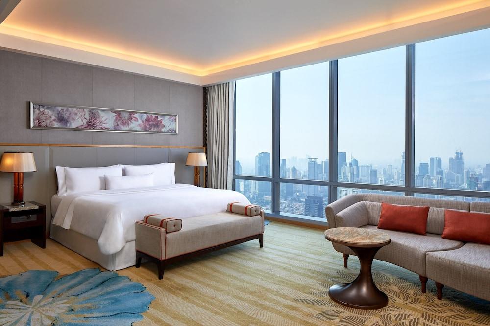 The Westin Jakarta Room Type - Executive Room, 1 King Bed