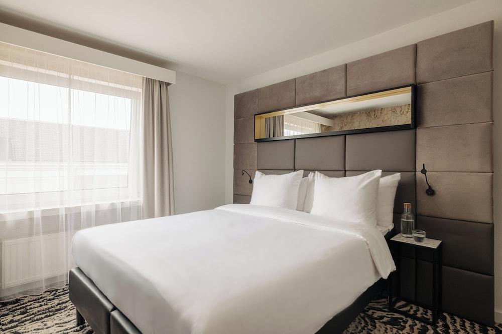 Leonardo Boutique Hotel The Lancaster Amsterdam Room Type - Superior Room, 1 King Bed