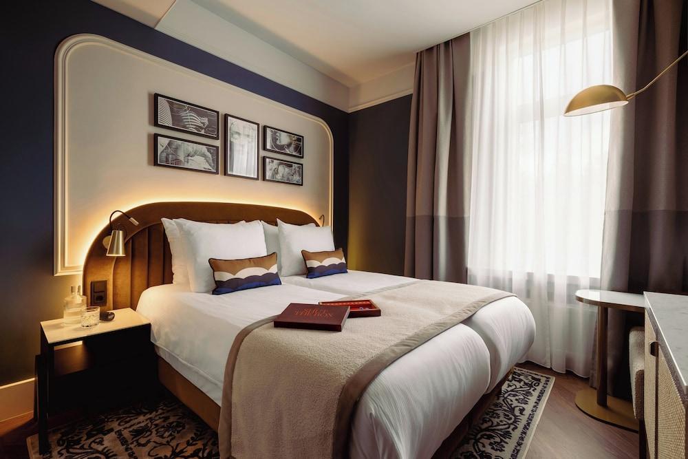 Leonardo Boutique Hotel The Lancaster Amsterdam - Tap to explore photos