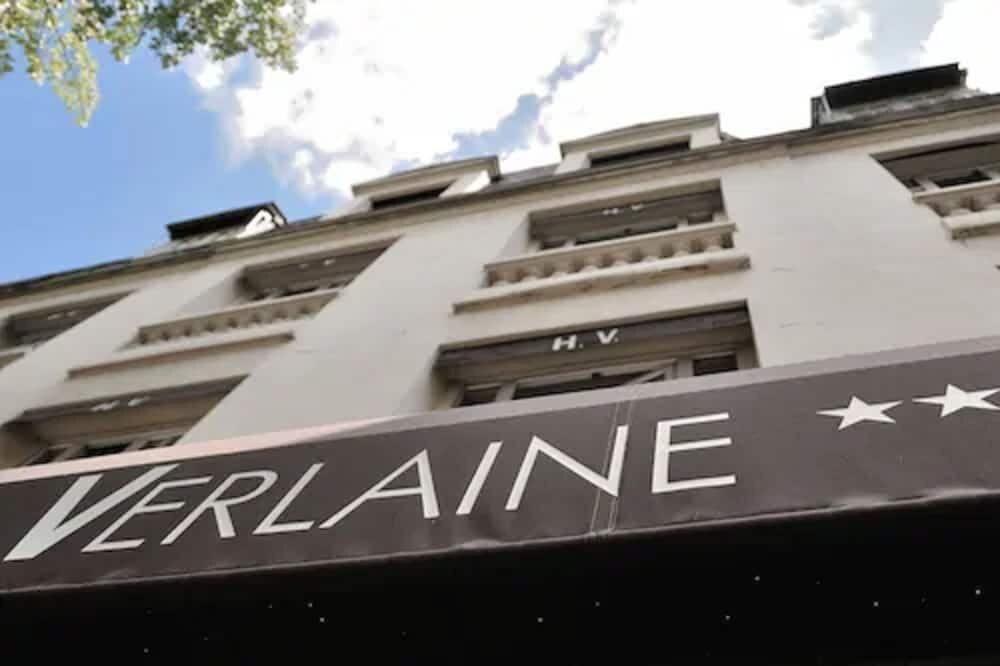 Hôtel Verlaine - Tap to explore photos