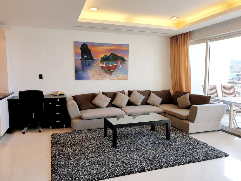 The Palms Kamala Beach Room Type - Family Penthouse, 3 Bedrooms, Sea View The Palms Kamala Beach Room Type - Family Penthouse, 3 Bedrooms, Sea View