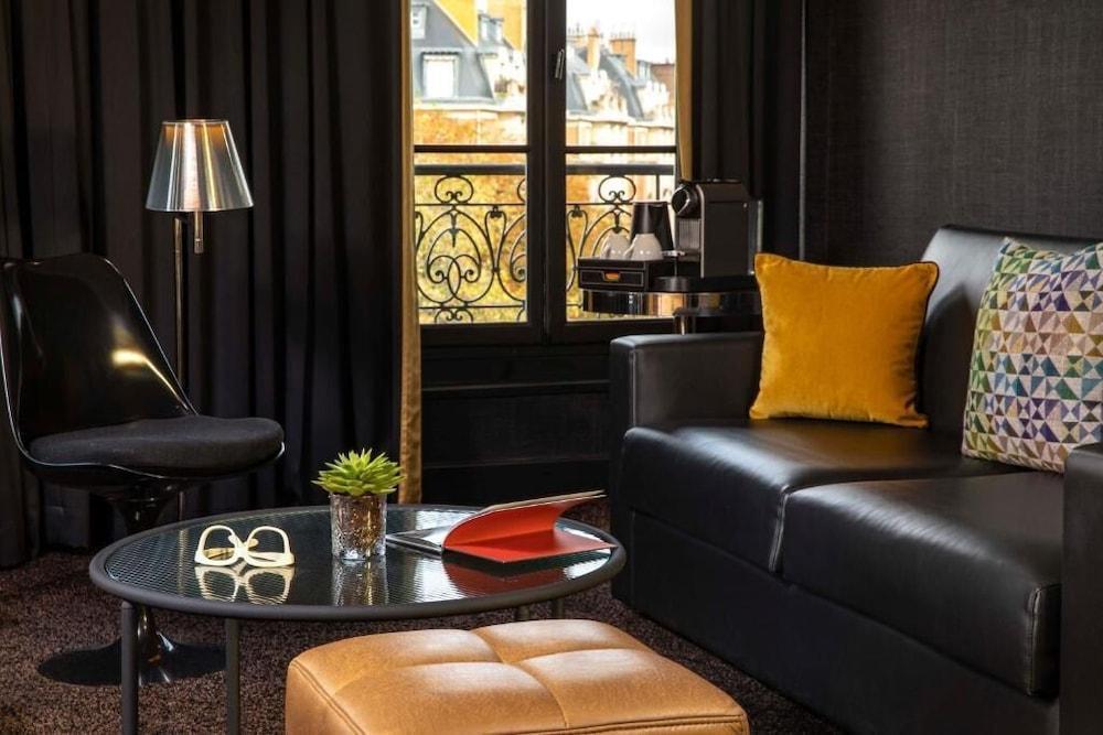 First Hotel Paris Tour Eiffel - Tap to explore photos