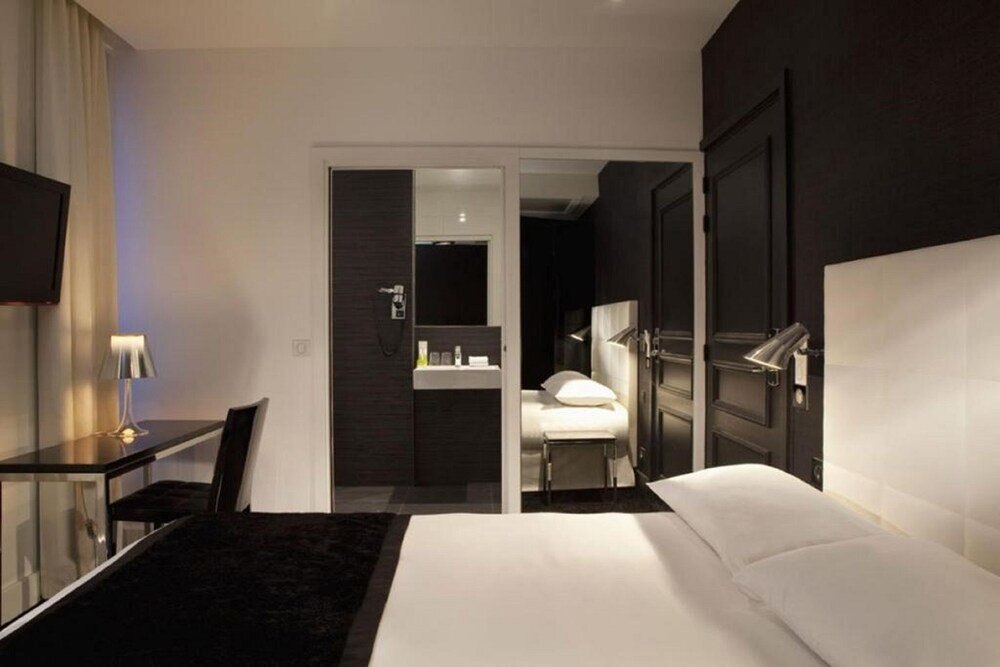 First Hotel Paris Tour Eiffel Room Type - Superior Double Room