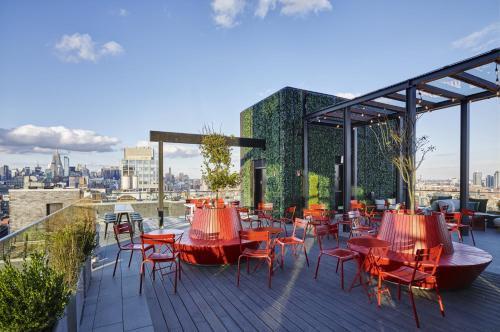 citizenM New York Bowery - Tap to explore photos