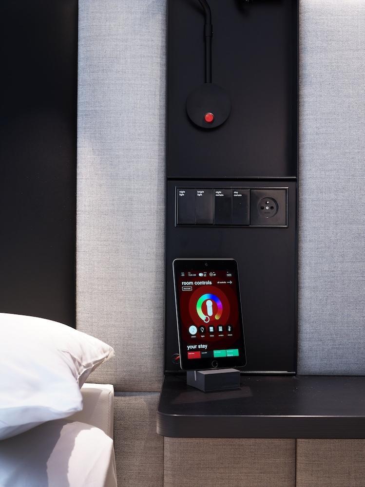 citizenM New York Bowery - Tap to explore photos