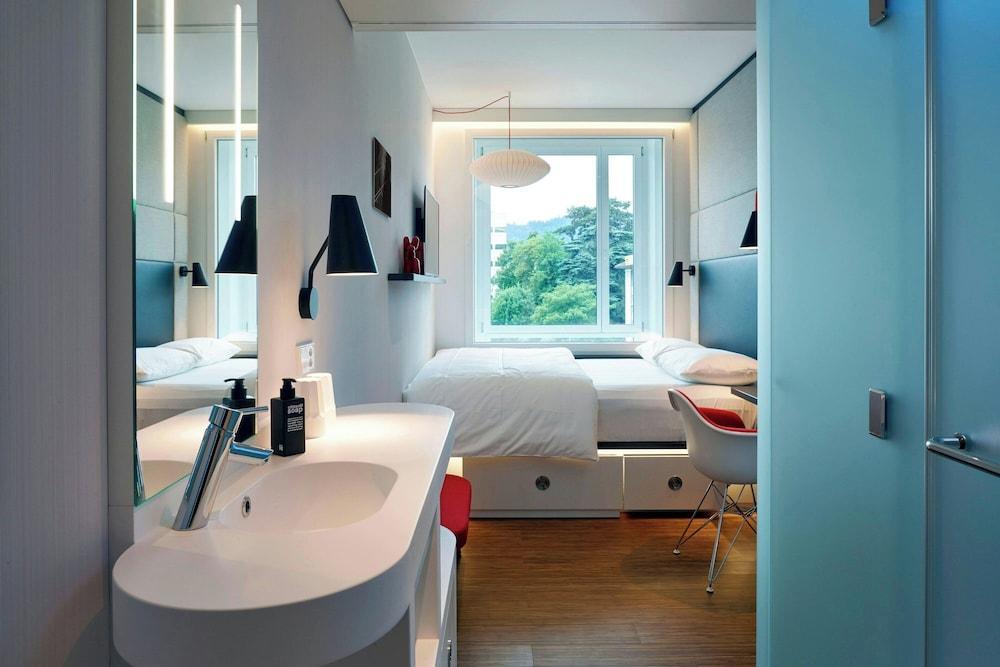 citizenM New York Bowery Room Type - Room, 1 King Bed