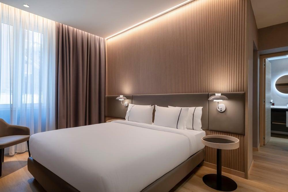 AC Hotel by Marriott Clodio Roma Room Type - Standard Room, 1 Queen Bed