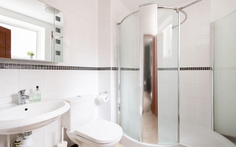 The Southwick Sanctuary - Large & Modern 6BDR Home with Private Terrace - Tap to explore photos