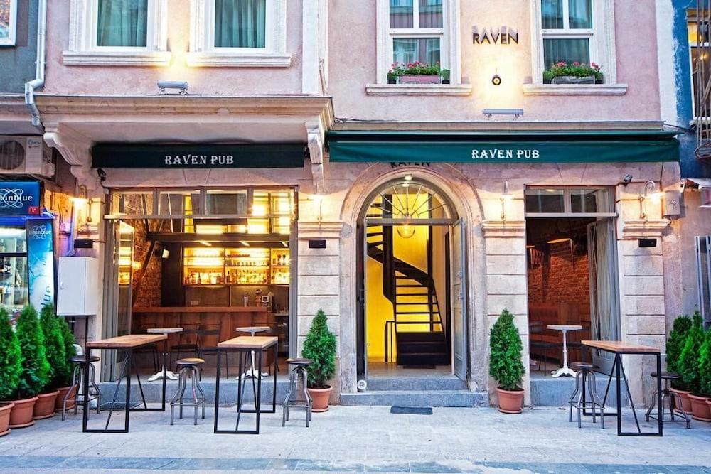 Raven Suites Taksim - Tap to explore photos