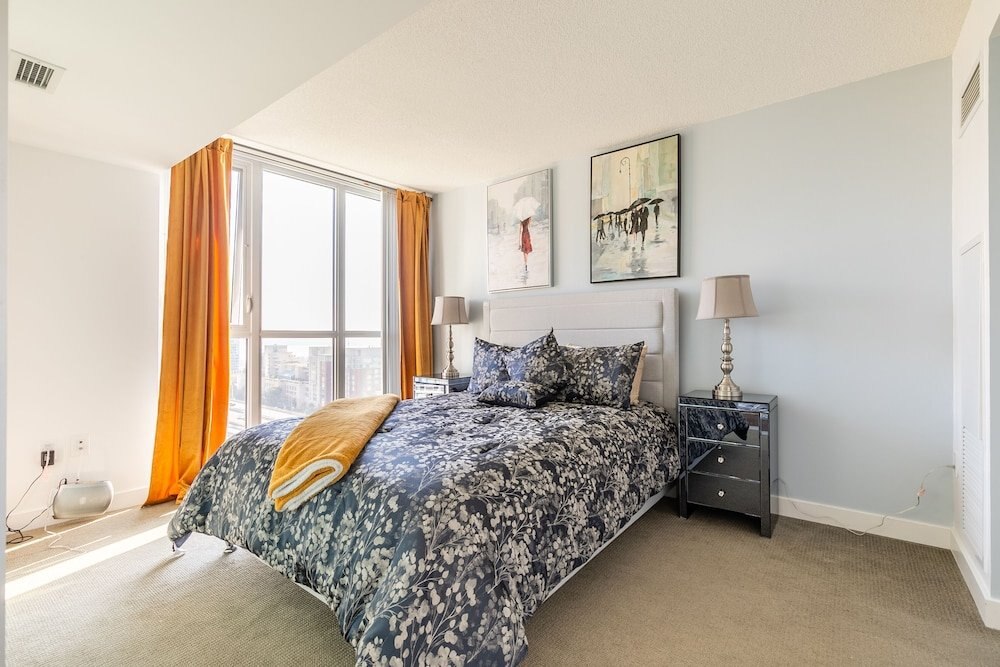 Simply Comfort Stunning Downtown Condos - Tap to explore photos