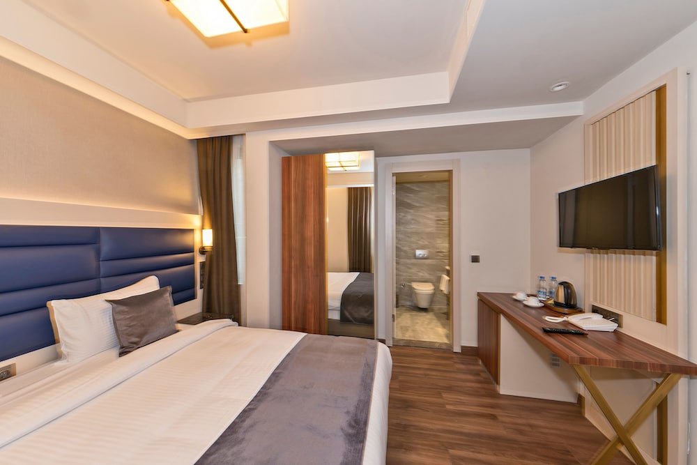 Golden Royal Hotel & Spa Room Type - Deluxe Double or Twin Room, 1 Bedroom Golden Royal Hotel & Spa Room Type - Deluxe Double or Twin Room, 1 Bedroom