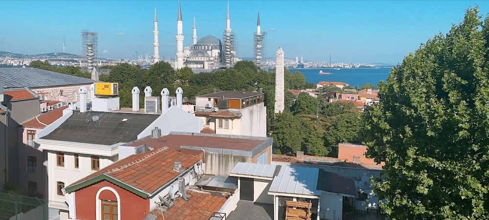 Istanbul City Center Hotel - Tap to explore photos