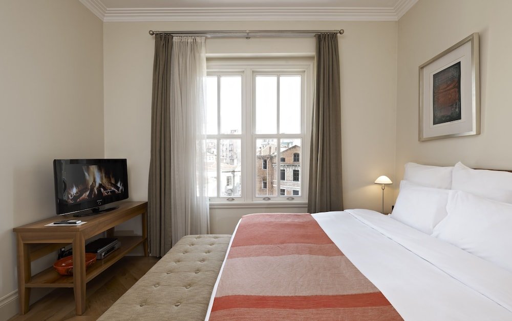 Tomtom Suites - Special Class Room Type - Standard Suite