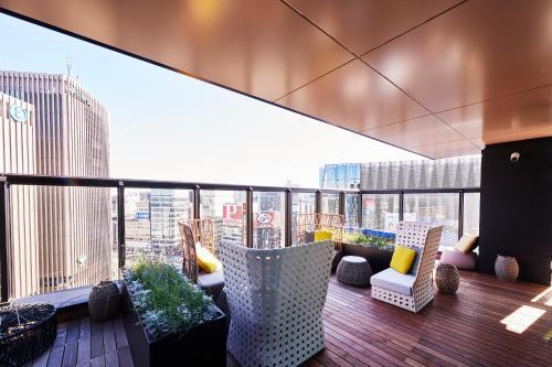 The Gate Hotel Tokyo By HULIC - Tap to explore photos