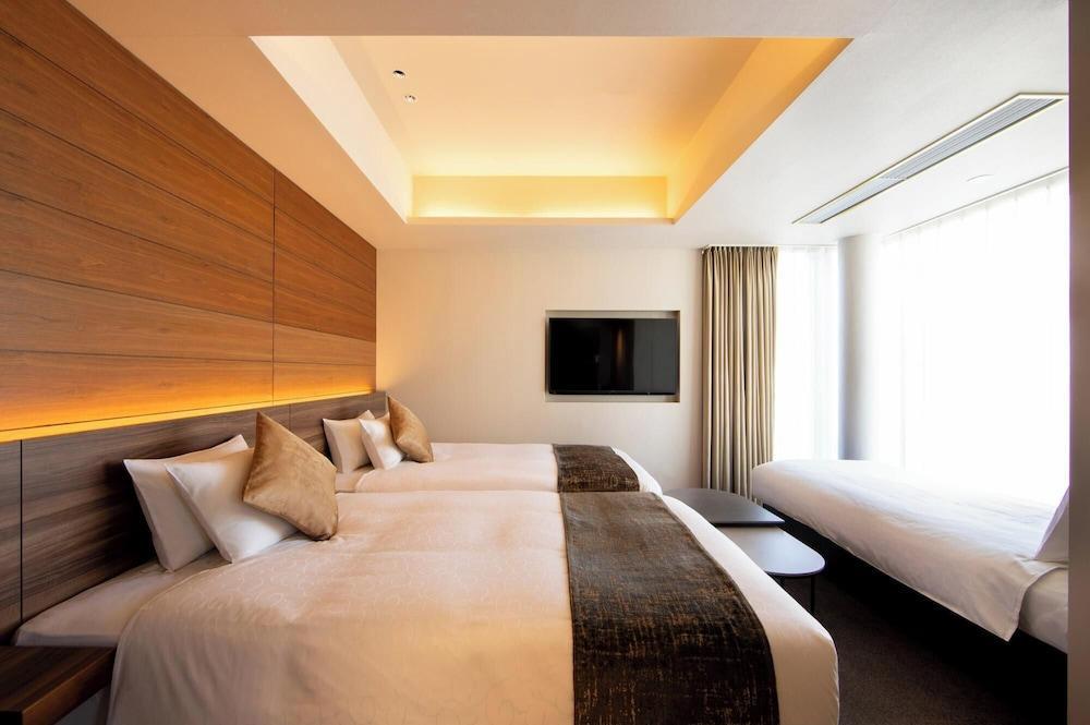 karaksa hotel premier Tokyo Ginza Room Type - Executive Twin Room, Non Smoking (with Sofa Bed)