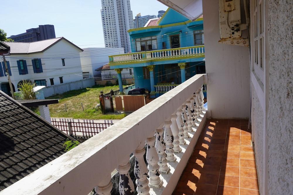 Vattui Beach Villa Jomtien Room Type - Three Bedrooms House