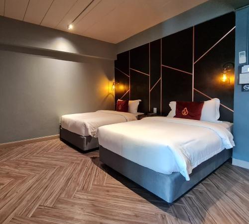 Ratchada Boutique Hotel - Tap to explore photos