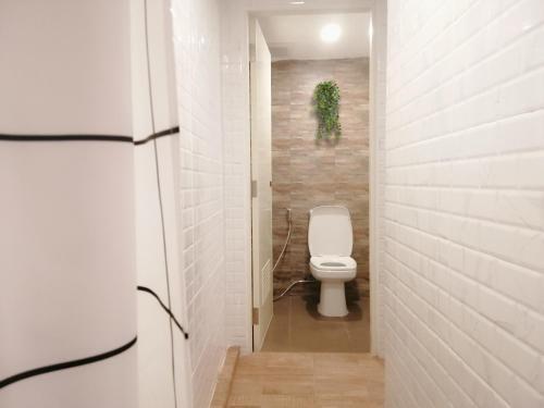 White House Hostel Room Type - Quadruple Room with Shared Bathroom