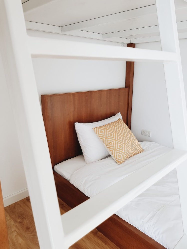 LITA Bangkok - Hostel Room Type - Deluxe Twin Studio with Balcony