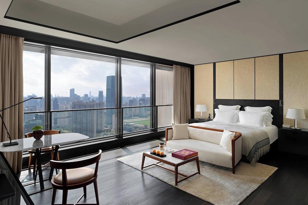 Bulgari Hotel Shanghai Room Type - Premium Room, 1 King Bed, City View