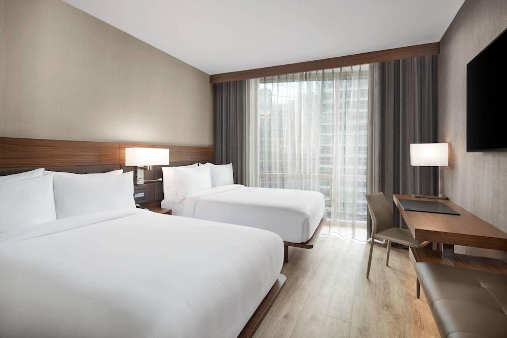 AC Hotel by Marriott New York Downtown Room Type - Room, 2 Double Beds, Mobility Accessible, Bathtub AC Hotel by Marriott New York Downtown Room Type - Room, 2 Double Beds, Mobility Accessible, Bathtub