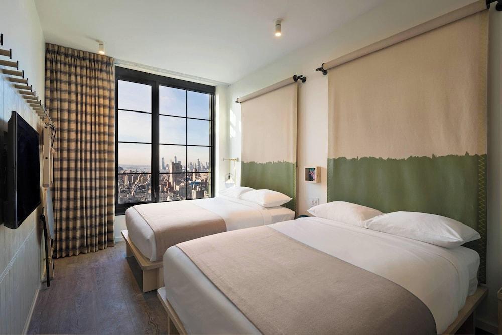 Moxy NYC Chelsea Room Type - Room, 2 Double Beds, Hearing Accessible, City View (Accessible Bathtub)