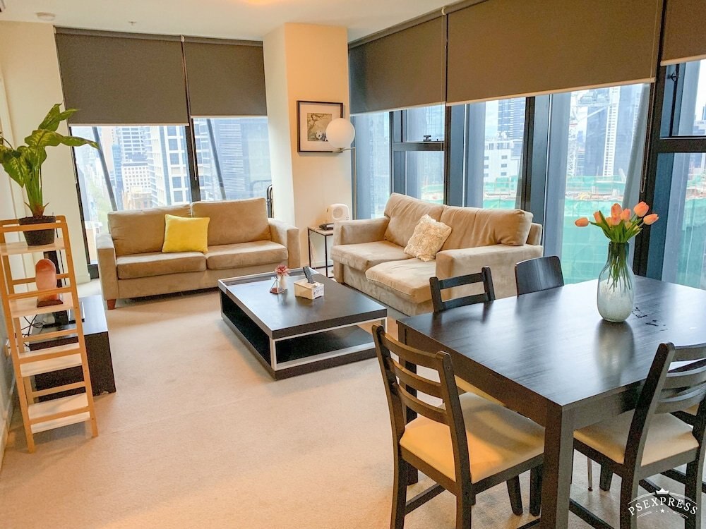 Sunshine Boutique Apartments Collins - Tap to explore photos