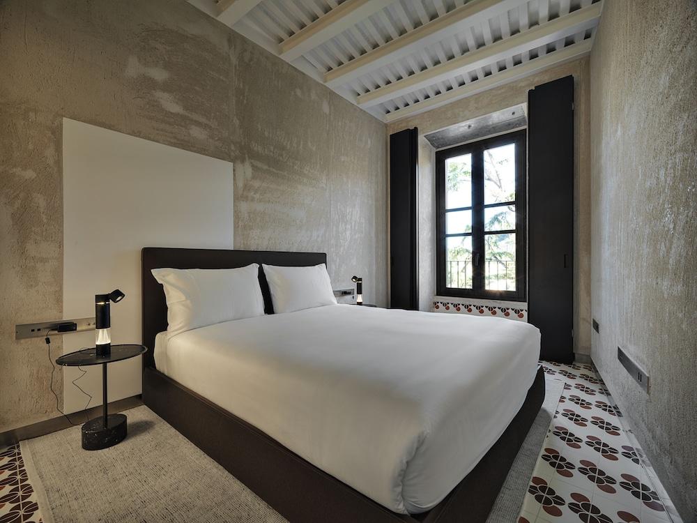 Rhinoceros Room Type - Suite Single - French Bed