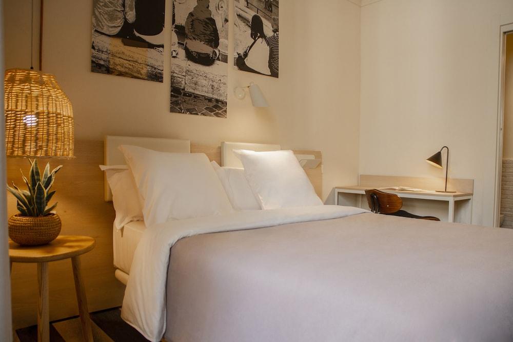Room Select Via Veneto Room Type - Economy Room