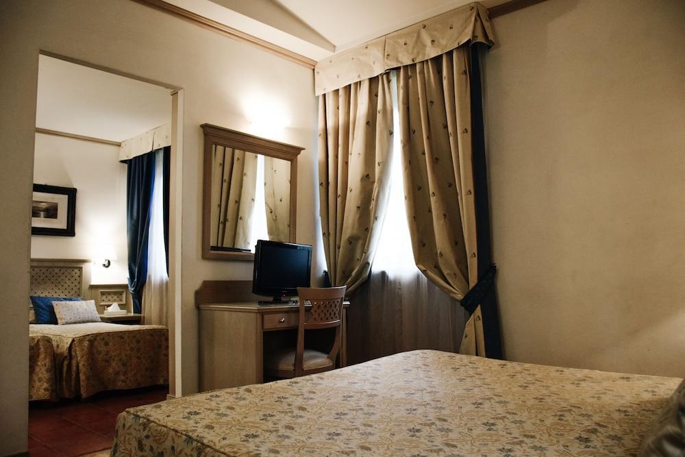 Hotel Quadrifoglio by Mancini Room Type - Quadruple Room