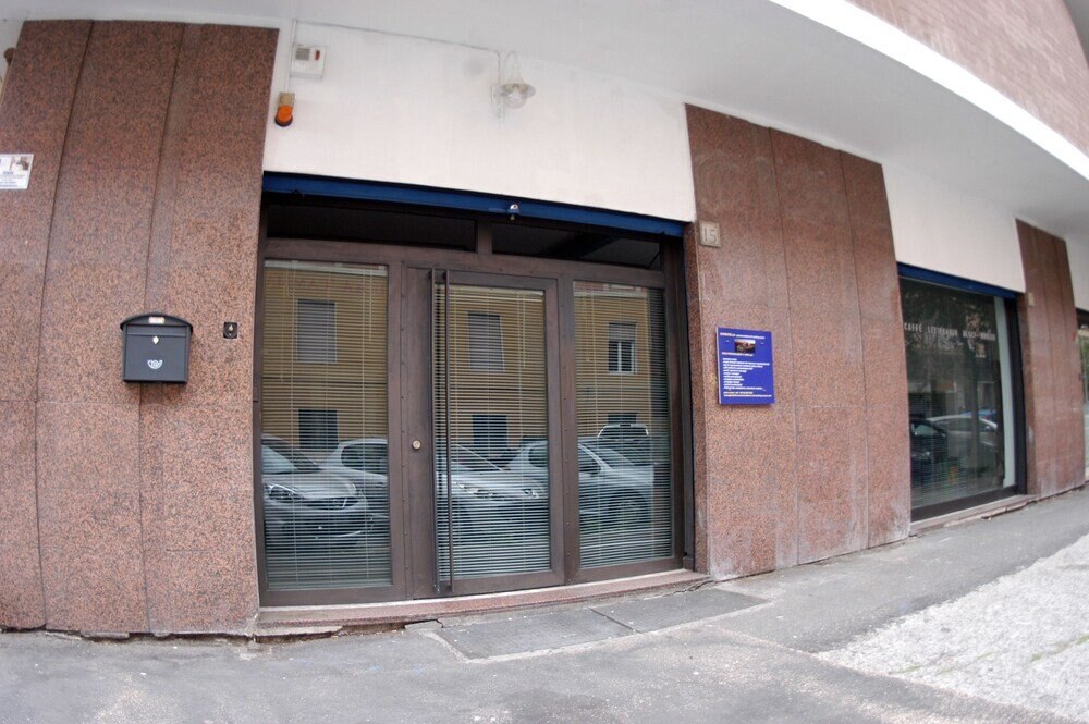 Garbatella Accommodations & Meeting Rooms - Tap to explore photos