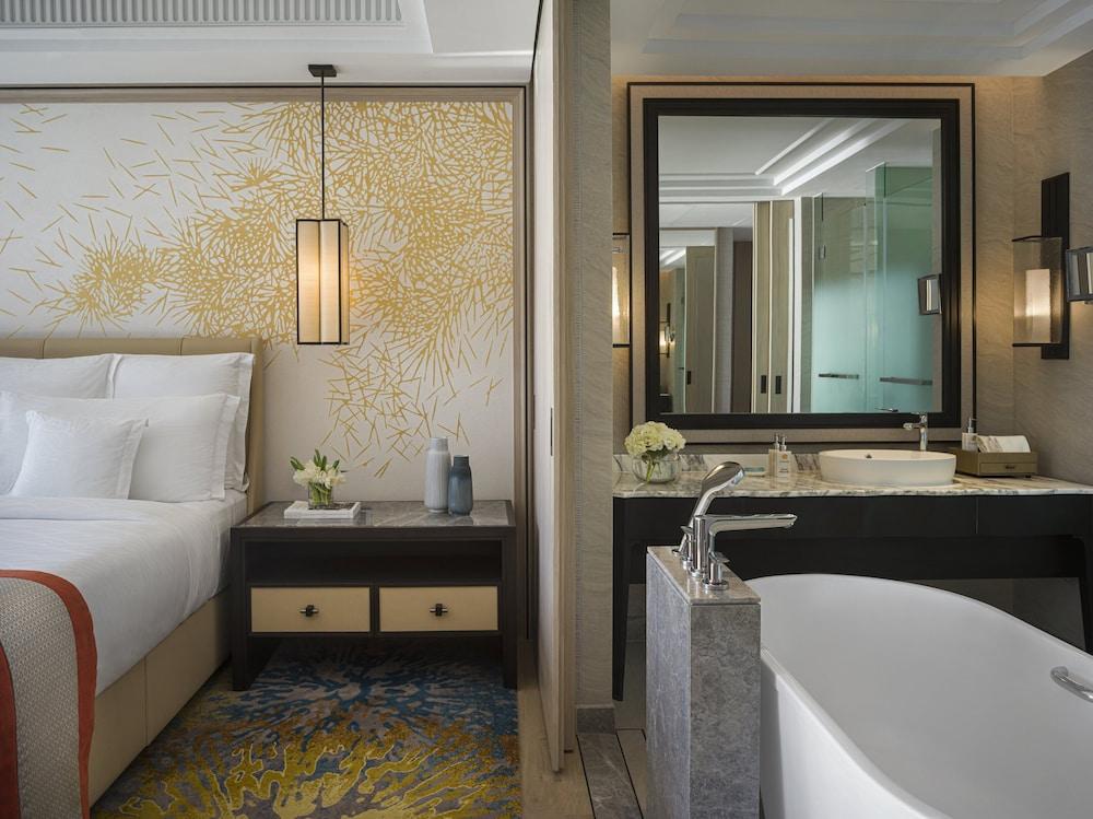 InterContinental Phuket Resort, an IHG Hotel Room Type - Club Room, 1 King Bed, Club Lounge Access, Ocean View InterContinental Phuket Resort, an IHG Hotel Room Type - Club Room, 1 King Bed, Club Lounge Access, Ocean View