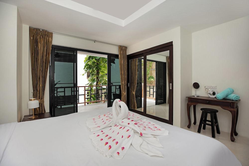Baan Chom View Kamala Room Type - Family Apartment, 2 Bedrooms, Kitchen, Ground Floor Baan Chom View Kamala Room Type - Family Apartment, 2 Bedrooms, Kitchen, Ground Floor
