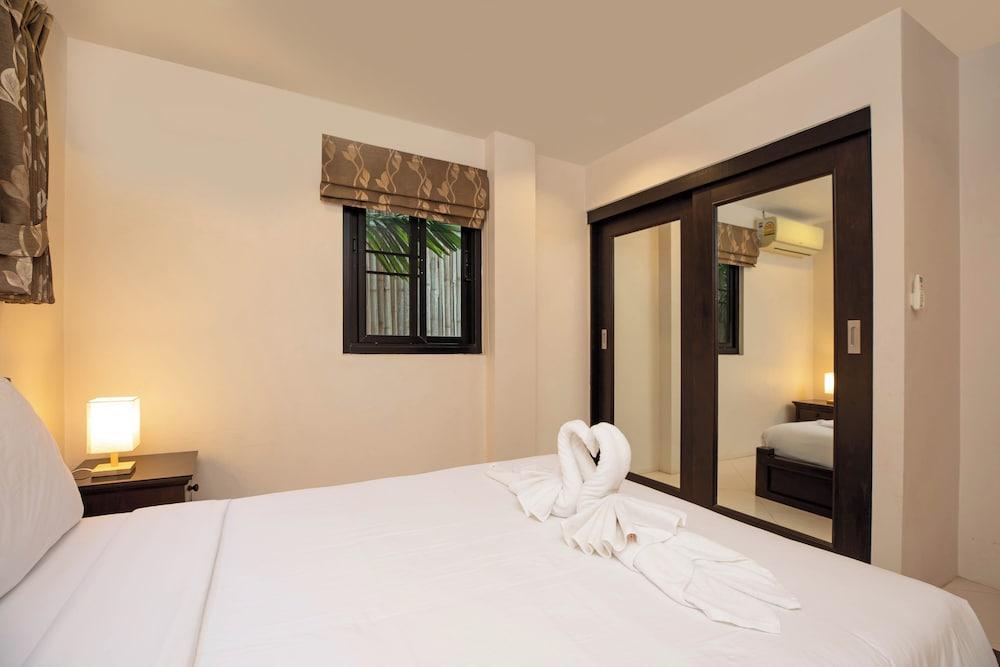 Baan Chom View Kamala Room Type - Panoramic Apartment, 2 Bedrooms, Terrace, Sea View