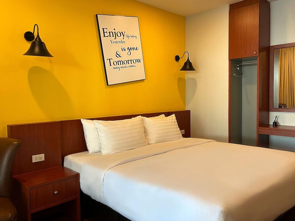 Blue Orchid Beach Krabi Room Type - Deluxe Room with Pool View