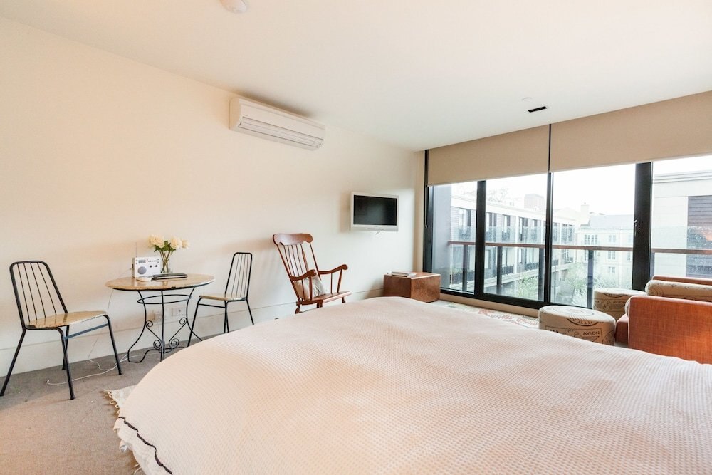 CELESTE, 1BDR East Melbourne Apartment - Tap to explore photos