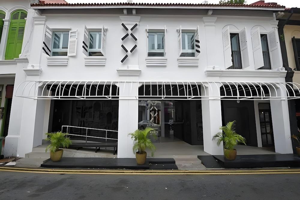 Hi Hotel Bugis - Tap to explore photos