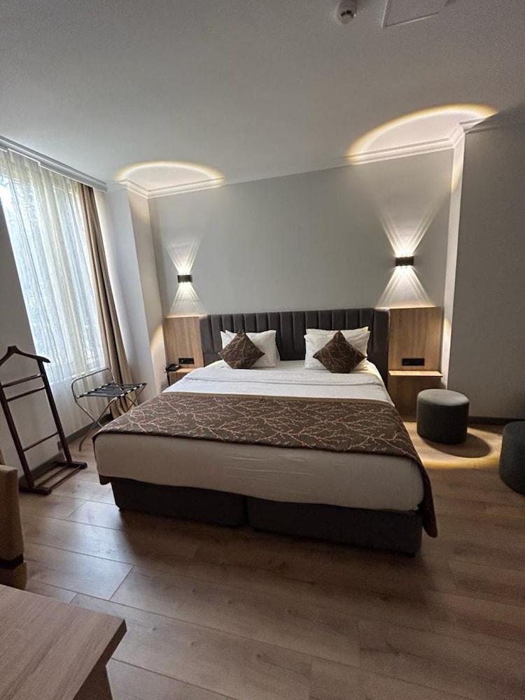 Pendik Marine Hotel Room Type - Quadruple Room