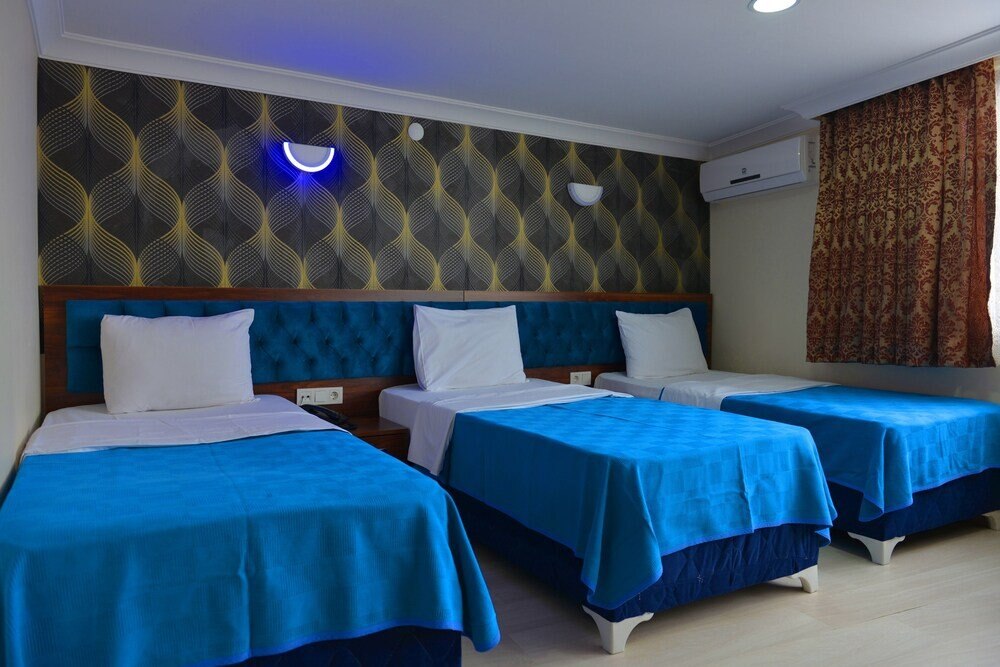 Hotel Marina City Room Type - Triple Room Hotel Marina City Room Type - Triple Room