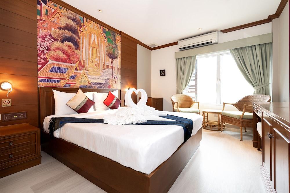 Baan Sukhumvit Soi 18 Room Type - Superior Double Room