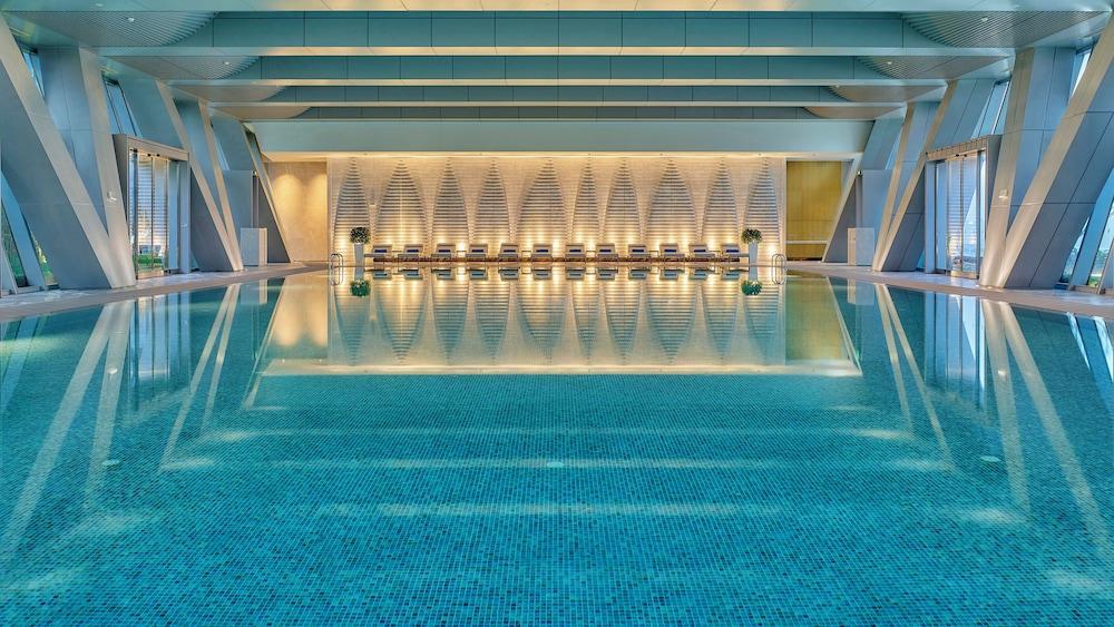 InterContinental Guangzhou Exhibition Center - Tap to explore photos