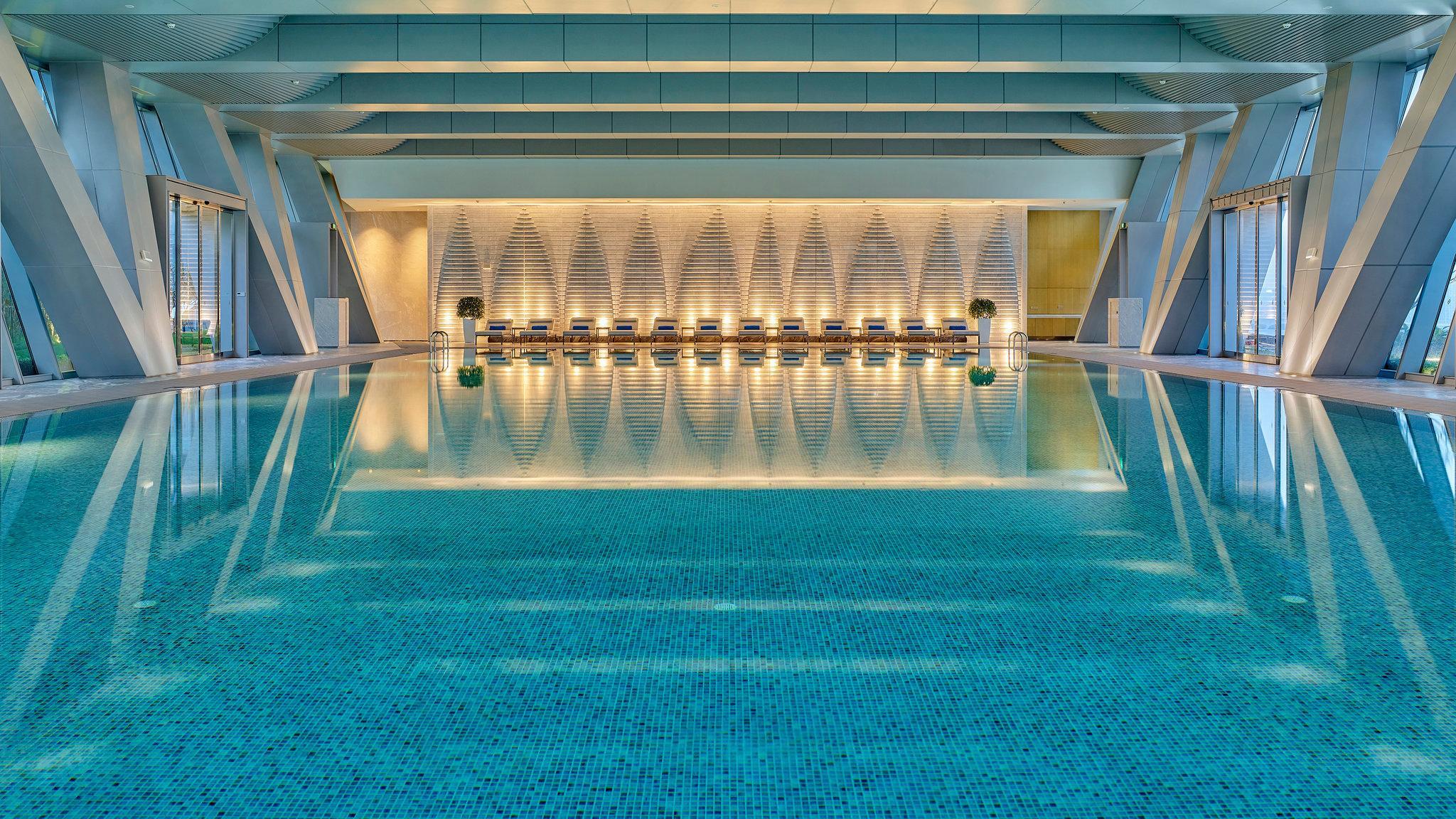 InterContinental Guangzhou Exhibition Center - Tap to explore photos