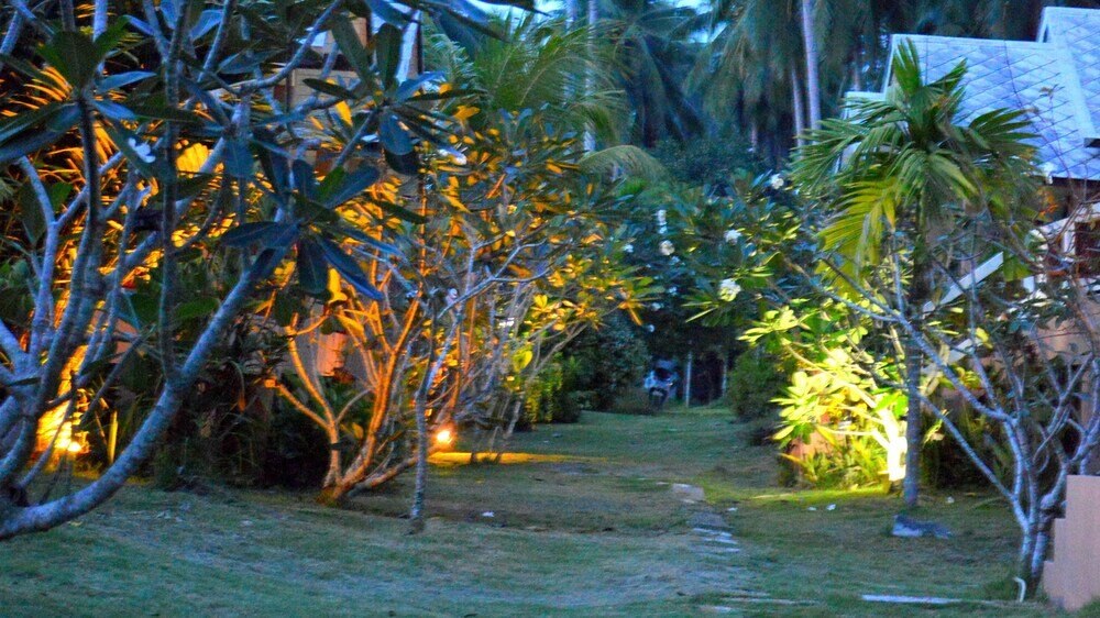 Open Mind Samui Naturist Resort - Adults Only - Tap to explore photos
