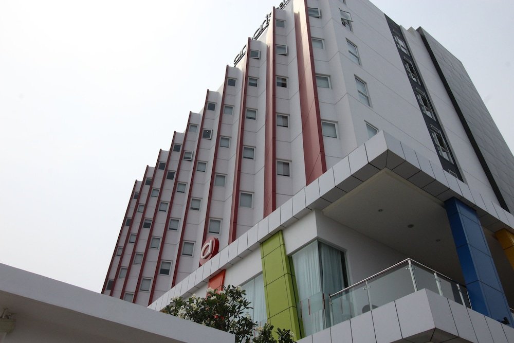 Amaris Hotel Pluit - Jakarta - Tap to explore photos