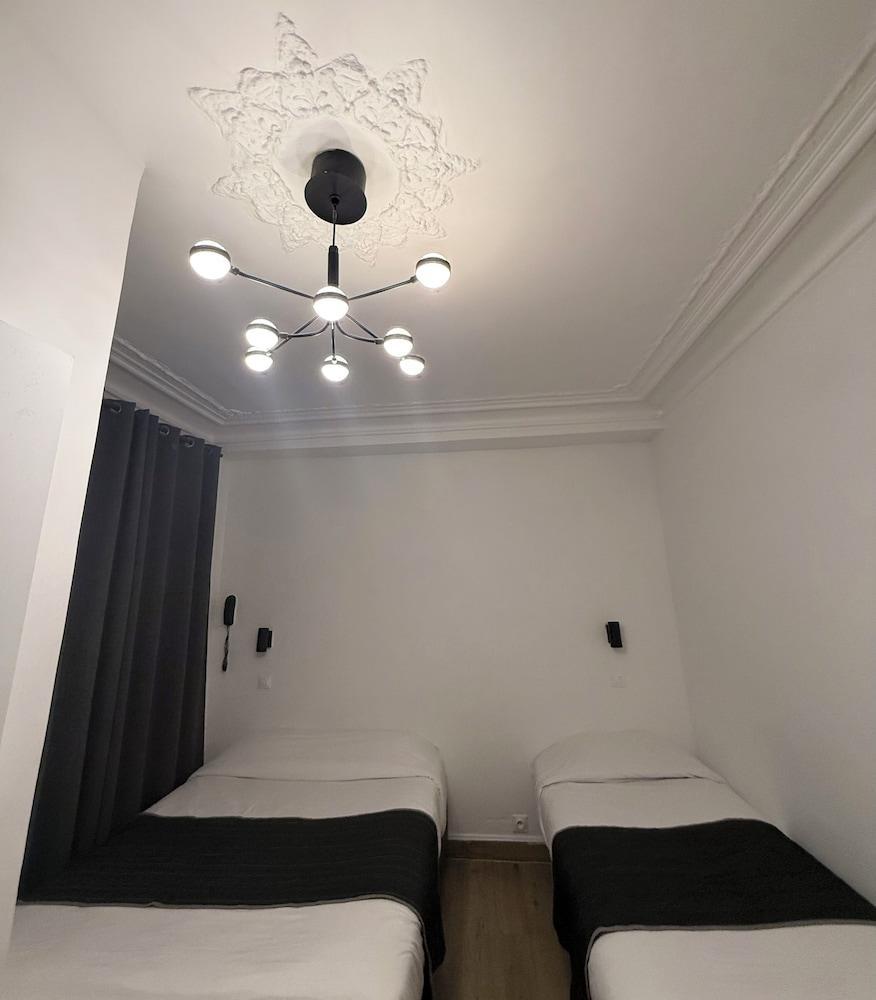Hôtel Du Brabant Room Type - Triple Room