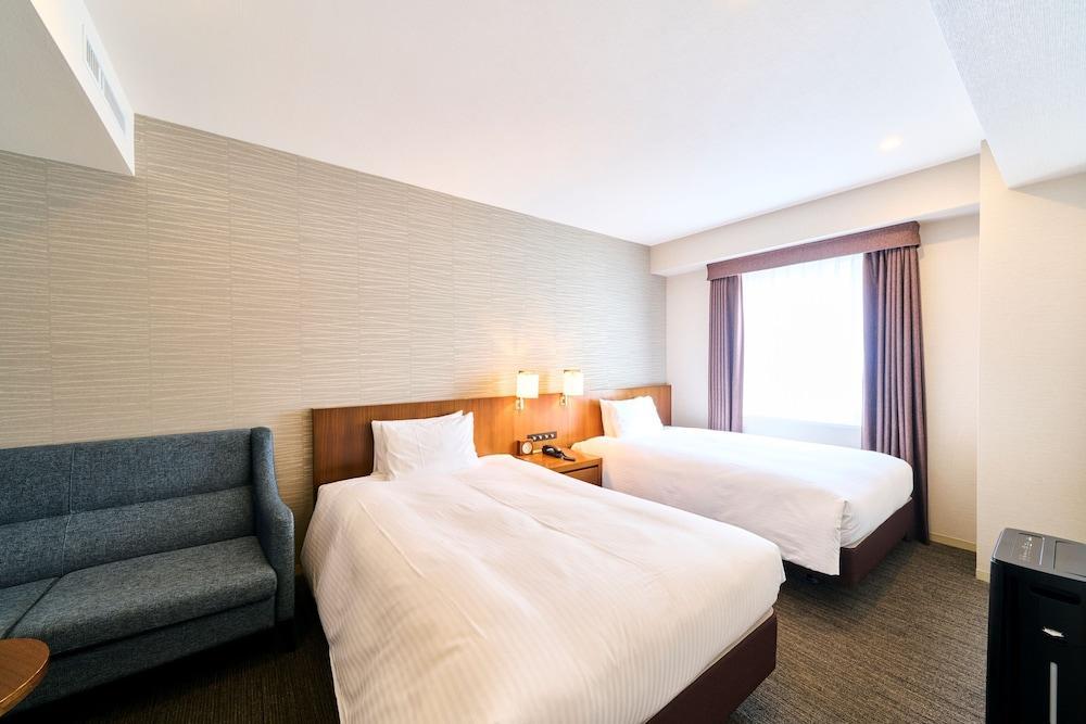 Richmond Hotel Tokyo Shiba - Tap to explore photos