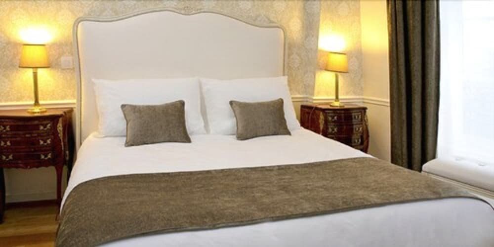 Hôtel Eiffel Trocadéro Room Type - Deluxe Room (Eiffel Tower View)