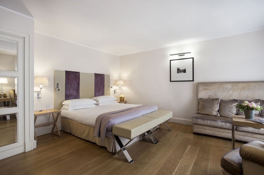Castille Paris - Starhotels Collezione Room Type - Junior Suite